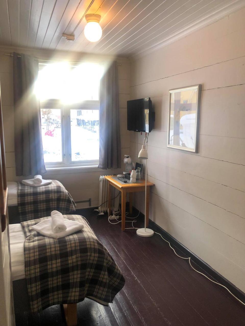 Stryn Kaffebar & Vertshus 外观 照片
